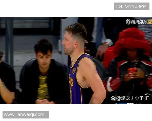 2003年湖人对决爵士的经典对抗赛回顾与精彩瞬间分析