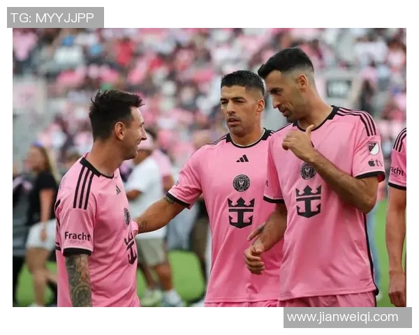 巴萨与皇马在迈阿密的激烈对决引发全球球迷热议与期待