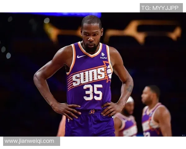 拉塞尔威斯布鲁克的篮球传奇之路与职业生涯的辉煌成就探讨