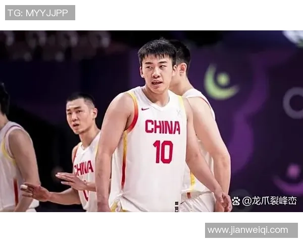 胡明轩：从篮球新星到国家队核心的成长之路与奋斗历程